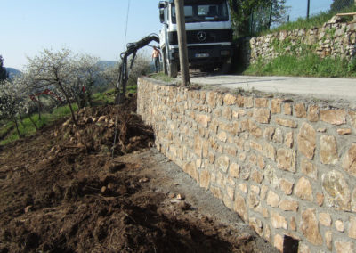 Mur de soutènement achevé